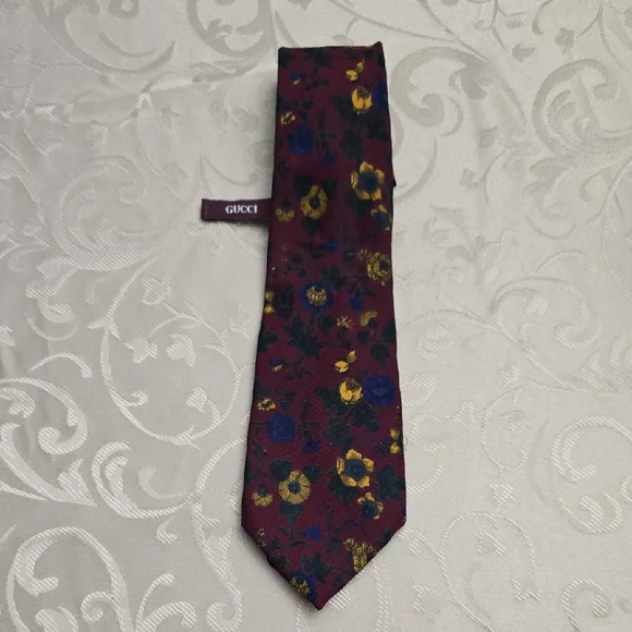 Gucci Men's Dark Red Tie with Floral Pattern - Picture 1 of 5